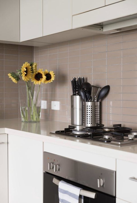 Port Adelaide Executive Waterfront Apartment - Accommodation Port Macquarie 7