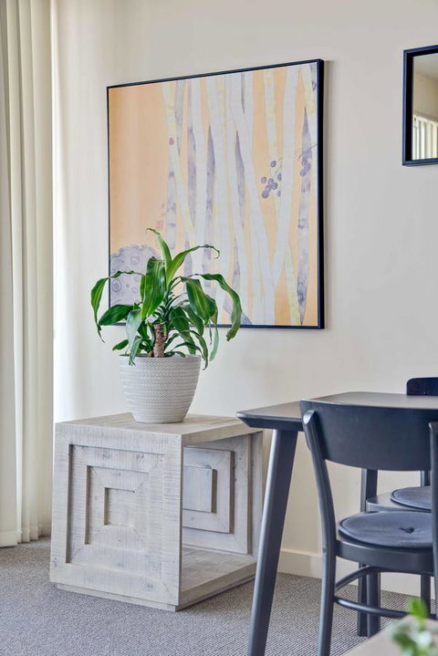 Port Adelaide Executive Waterfront Apartment - Accommodation Port Macquarie 14