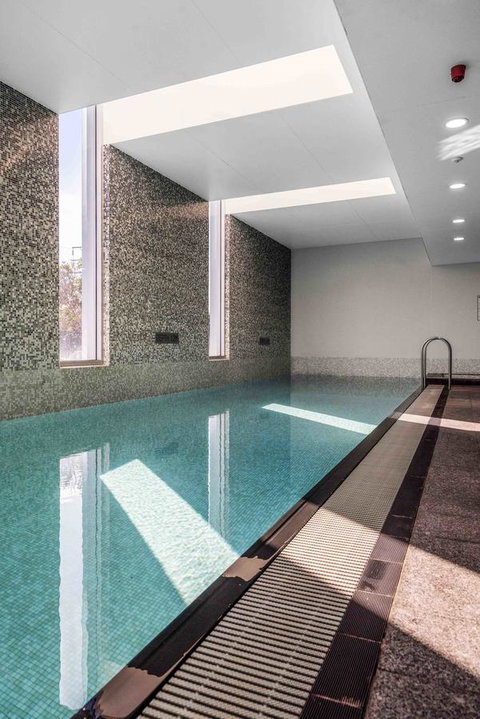 Port Adelaide Executive Waterfront Apartment - Accommodation Port Macquarie 26