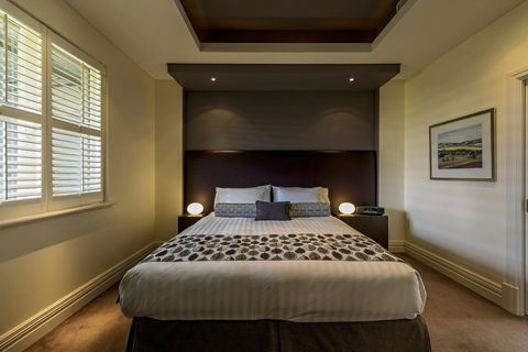 The Louise - Accommodation Port Macquarie 11