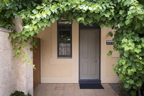 The Louise - Accommodation Port Macquarie 34