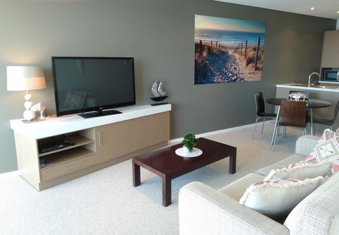 Wallaroo Marina Executive Apartments - Accommodation Port Macquarie 4
