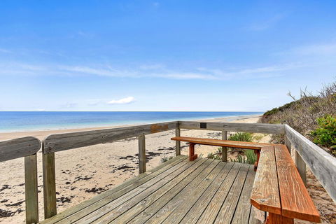 'The Hidden Diamond' - Normanville - Accommodation Port Macquarie 1