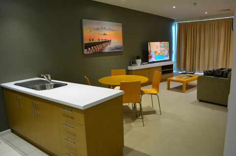 Wallaroo Marina Luxury Apartment - Accommodation Port Macquarie 7