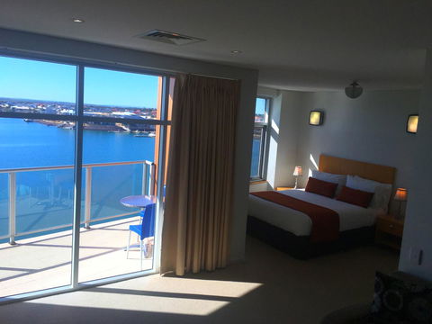 Wallaroo Marina Luxury Apartment - Accommodation Port Macquarie 18