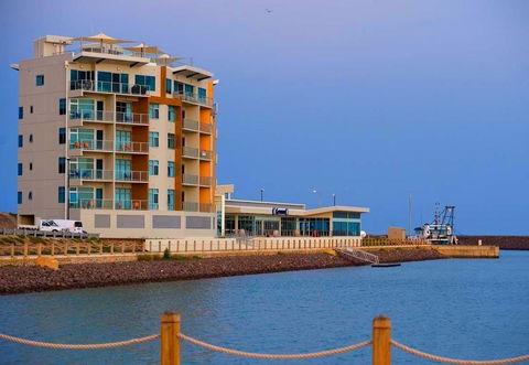 Wallaroo Marina Luxury Apartment - Accommodation Port Macquarie 1