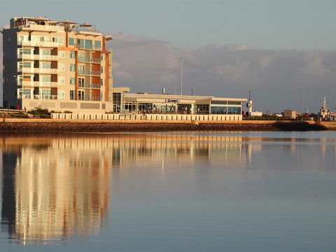 Wallaroo Marina Luxury Apartment - Accommodation Port Macquarie 3