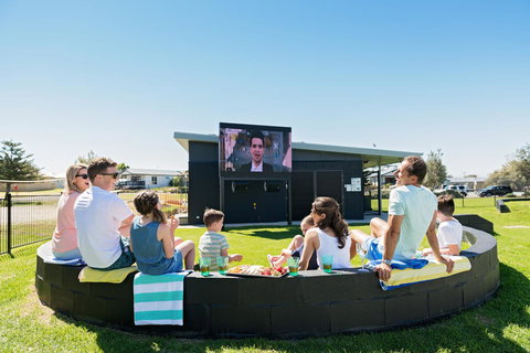 The Retreat West Beach Parks - Accommodation Port Macquarie 8