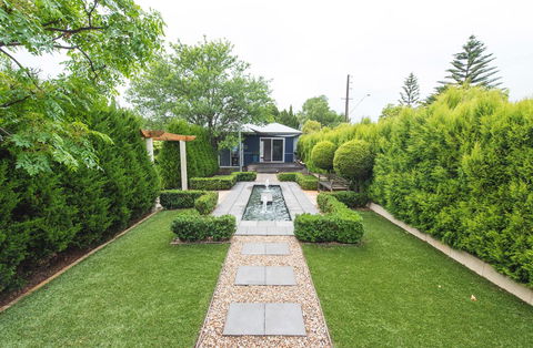 S T U D I O 22 Peaceful Retreat With Garden Views - Accommodation Port Macquarie 5
