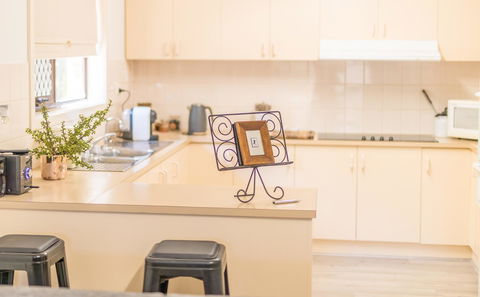 Tanunda\'s Magpie House - Accommodation Port Macquarie 11