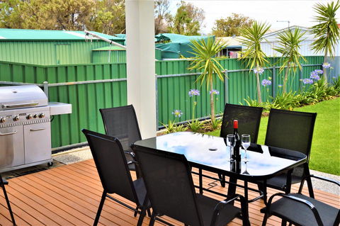 Eastern Breeze - Accommodation Port Macquarie 8