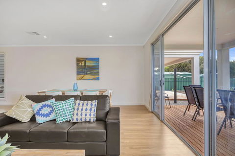Eastern Breeze - Accommodation Port Macquarie 30