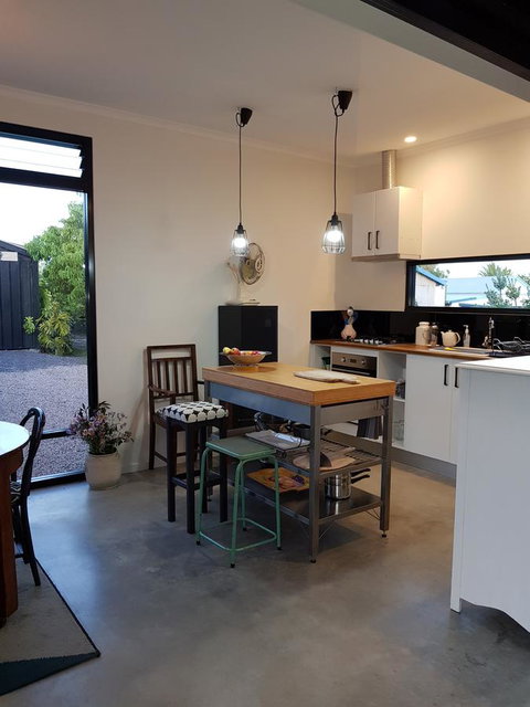 Sinclair Eco House - Accommodation Port Macquarie 9