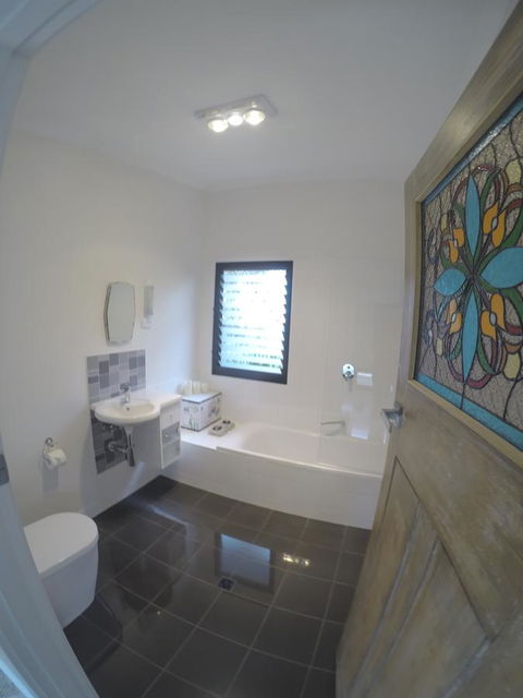 Sinclair Eco House - Accommodation Port Macquarie 7