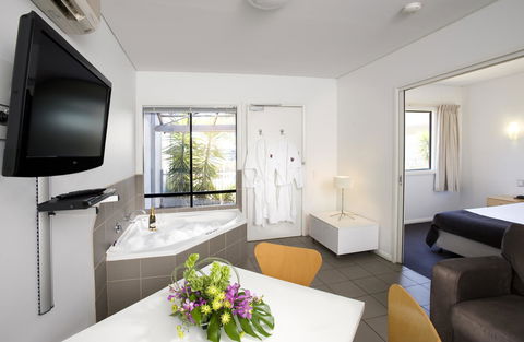 Majestic Oasis Apartments - Accommodation Port Macquarie 14