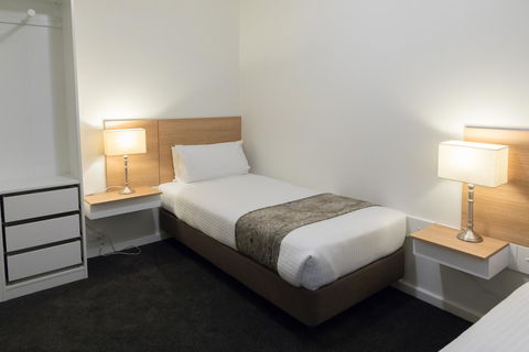 Bay 10 - Suites And Apartments - Accommodation Port Macquarie 24