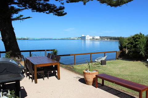 Bay 10 - Suites And Apartments - Accommodation Port Macquarie 17