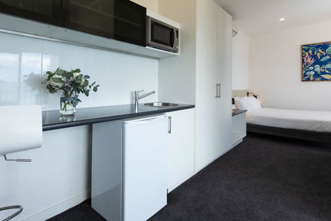 Bay 10 - Suites And Apartments - Accommodation Port Macquarie 18