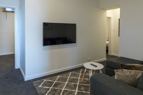 Bay 10 - Suites And Apartments - Accommodation Port Macquarie 9