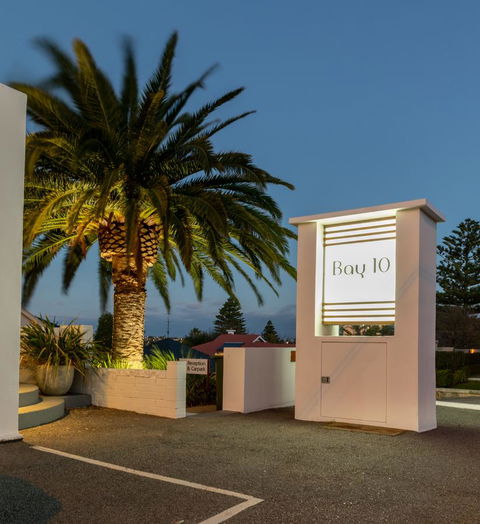Bay 10 - Suites And Apartments - Accommodation Port Macquarie 16
