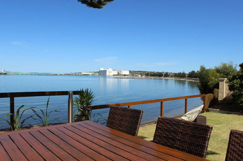 Bay 10 - Suites And Apartments - Accommodation Port Macquarie 30