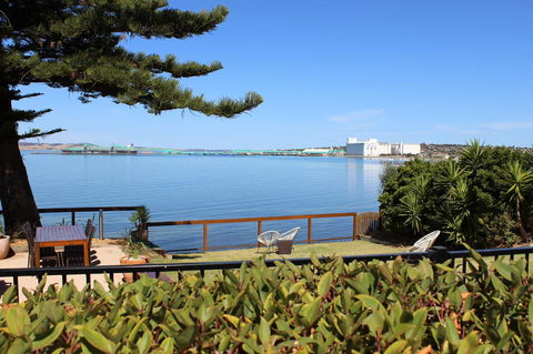 Bay 10 - Suites And Apartments - Accommodation Port Macquarie 25