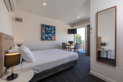 Bay 10 - Suites And Apartments - Accommodation Port Macquarie 13