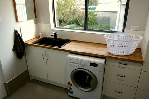 The Purple Door On Seaview - Accommodation Port Macquarie 12