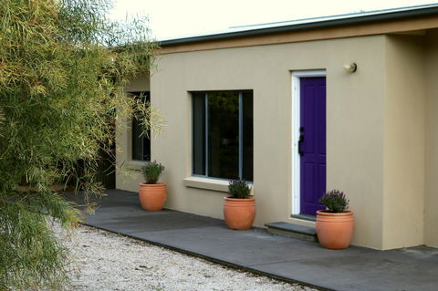 The Purple Door On Seaview - Accommodation Port Macquarie 1