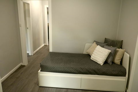 The Purple Door On Seaview - Accommodation Port Macquarie 9