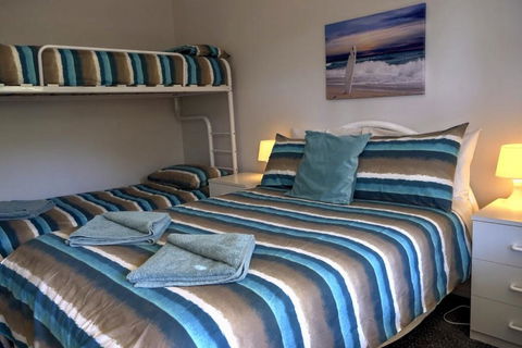 Emu Bay Holiday Homes - Accommodation Port Macquarie 3