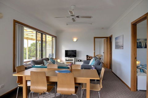 Emu Bay Holiday Homes - Accommodation Port Macquarie 10