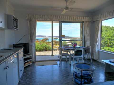 Emu Bay Holiday Homes - Accommodation Port Macquarie 26