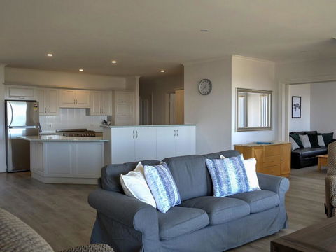 Emu Bay Holiday Homes - Accommodation Port Macquarie 15