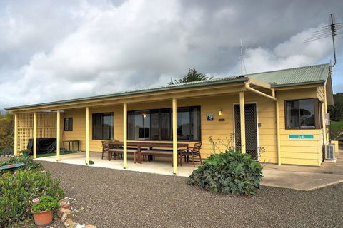 Emu Bay Holiday Homes - Accommodation Port Macquarie 8