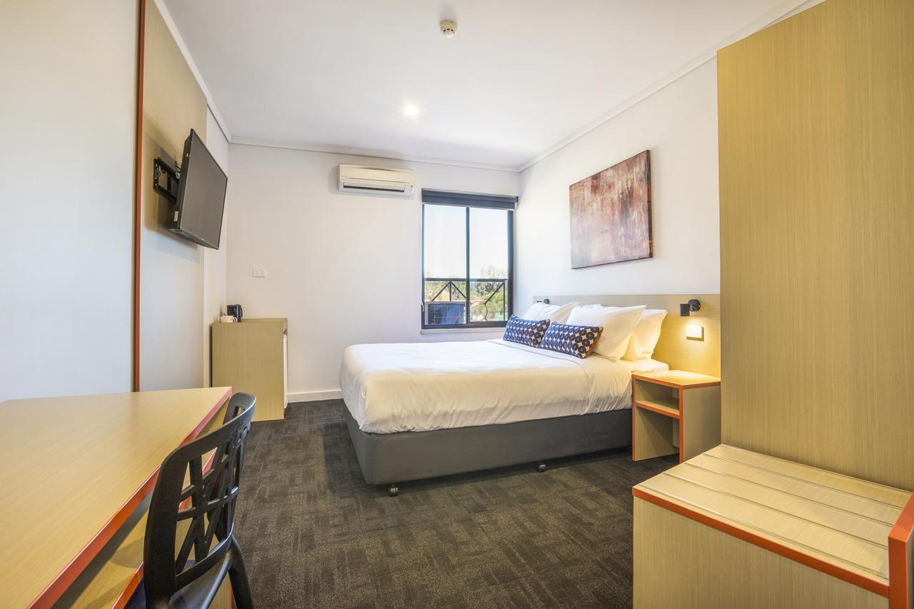 Hillbank SA Accommodation Port Macquarie