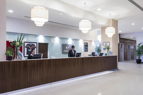 Oaks Glenelg Plaza Pier Suites - Accommodation Port Macquarie 5