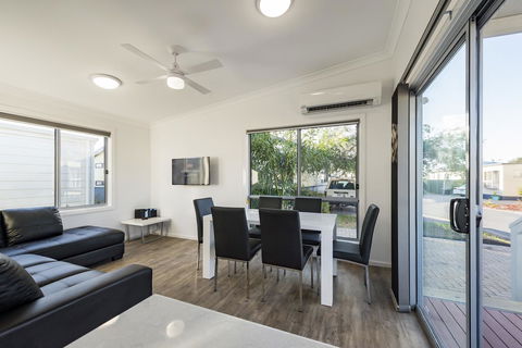 Discovery Parks - Adelaide Beachfront - Accommodation Port Macquarie 3