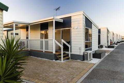 Discovery Parks - Adelaide Beachfront - Accommodation Port Macquarie 21