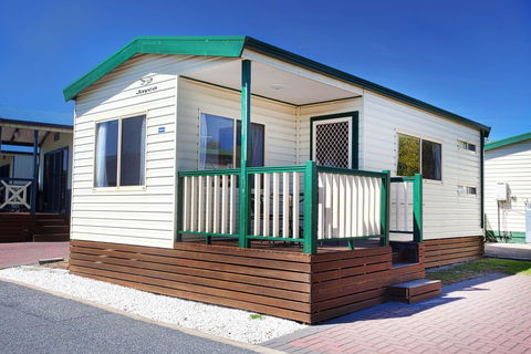 Discovery Parks - Adelaide Beachfront - Accommodation Port Macquarie 9