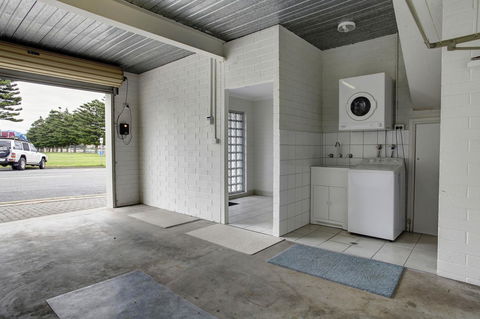 Tasman Beachside Apartment - Accommodation Port Macquarie 11