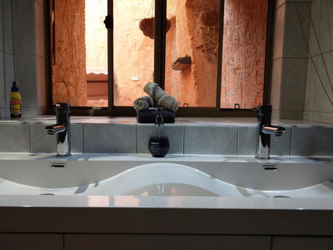 Zen Underground B&B - Accommodation Port Macquarie 6