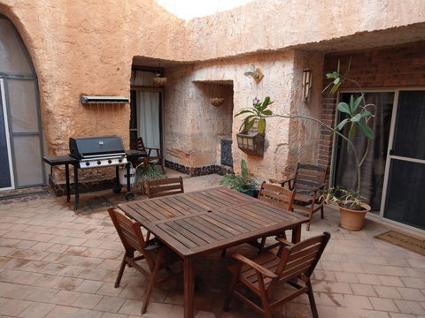 Zen Underground B&B - Accommodation Port Macquarie 7