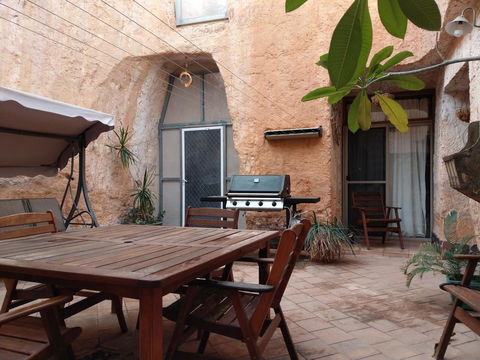 Zen Underground B&B - Accommodation Port Macquarie 5