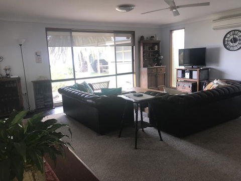 Hydeaway Bay - Own Private Bay + Kayaks - Accommodation Port Macquarie 7
