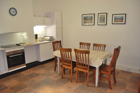 Jacaranda Cottage - Accommodation Port Macquarie 9