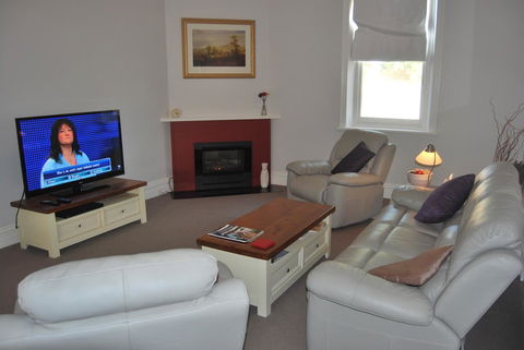 Jacaranda Cottage - Accommodation Port Macquarie 2