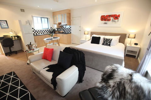 Wine And Roses Bed And Breakfast - Accommodation Port Macquarie 9