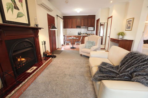 Wine And Roses Bed And Breakfast - Accommodation Port Macquarie 16