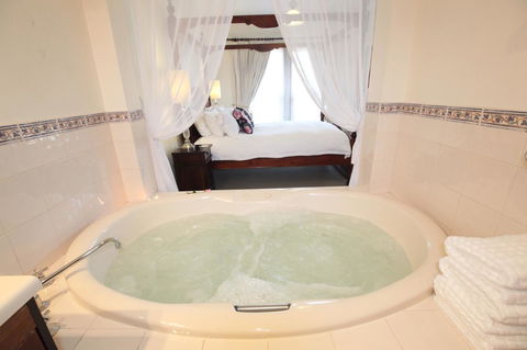 Wine And Roses Bed And Breakfast - Accommodation Port Macquarie 15